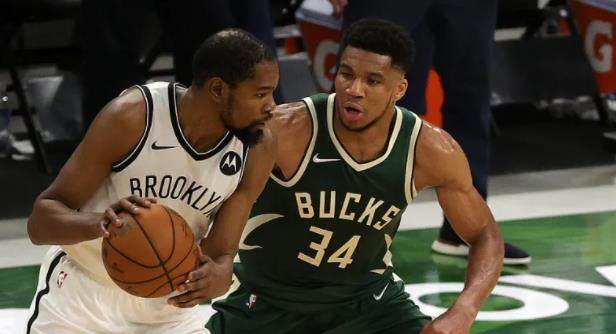 开云体育官网-【人物】7年2次错失登顶后 杜兰特终成联盟第一人