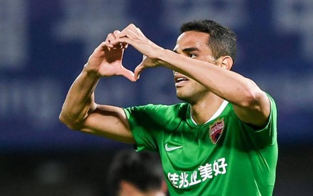 开云体育app-携手元敏诚反戈 张外龙：卡尔德克是中国球员榜样