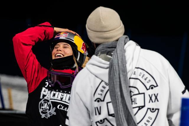 开云体育中国官方网站-自由式滑雪谷爱凌两项冲金 U型场地现集团优势